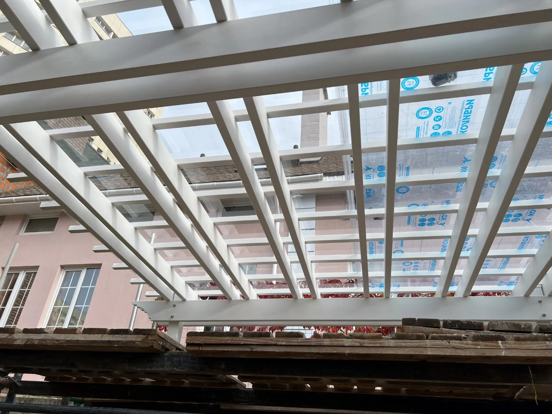 Пергола для летнего отдыха — фото 3